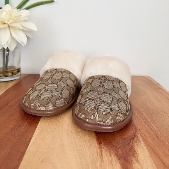 NWT Coach Zena Slipper In Signature Jacquard size US8 - Picture 3 of 8